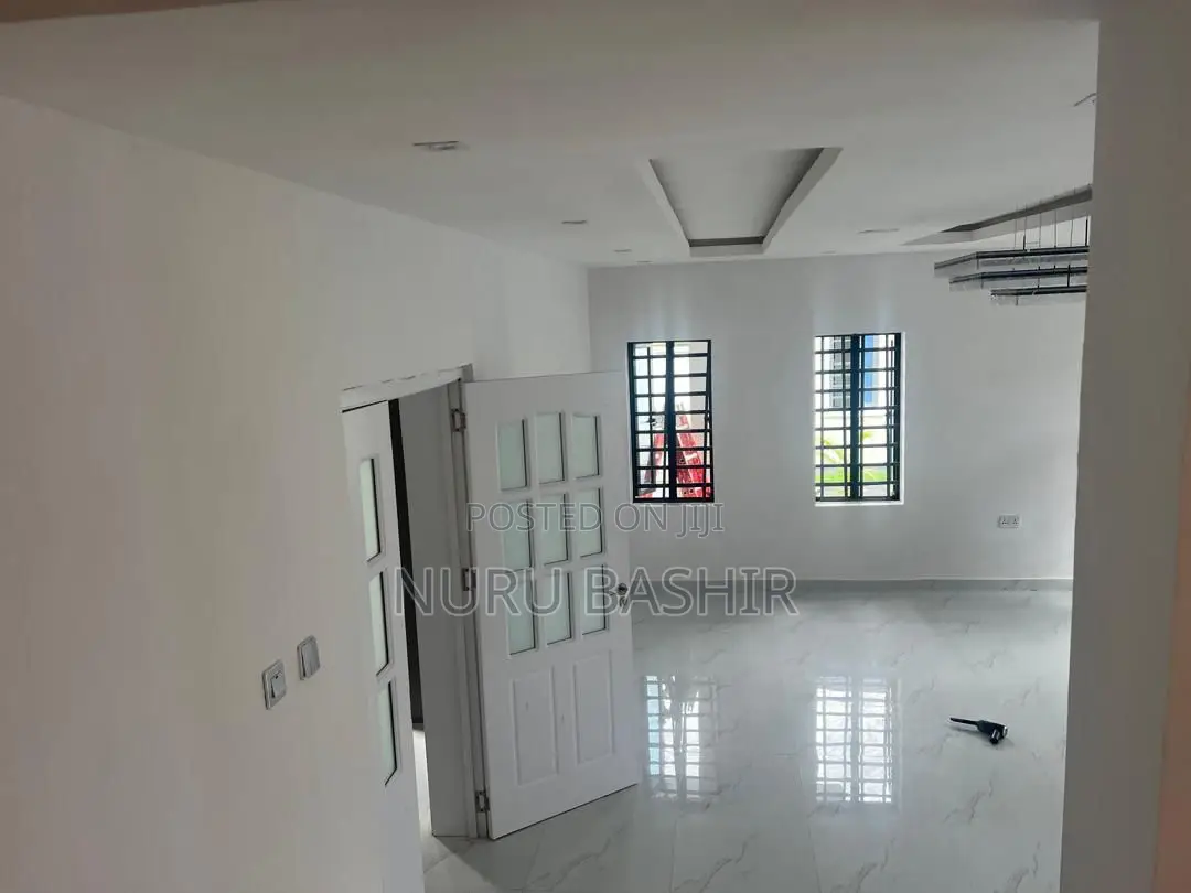 Furnished 4bdrm Duplex in Oluyole Estate for sale in Oluyole Estate
