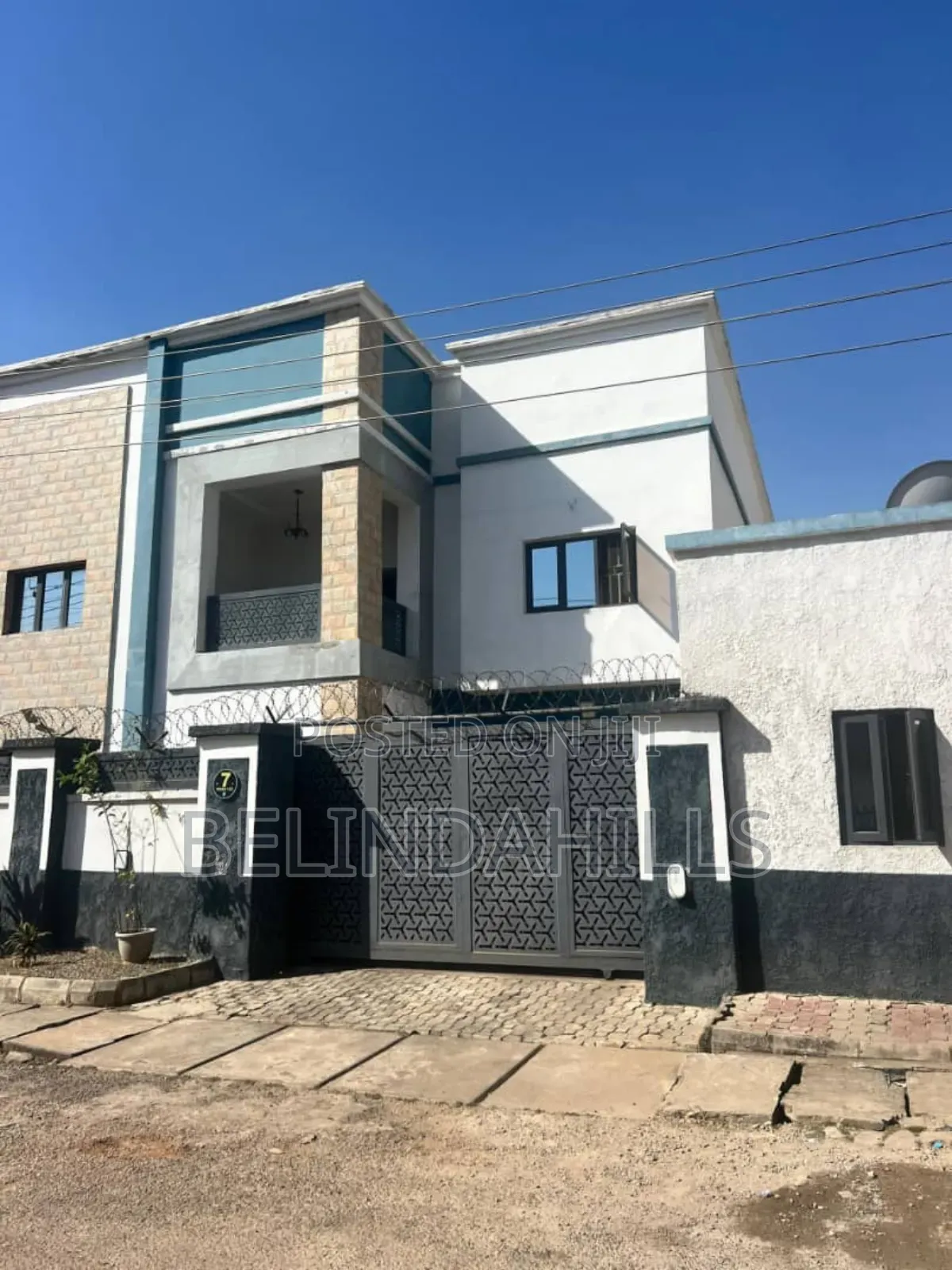Furnished 4bdrm Townhouse/Terrace in Kado for sale in Kado