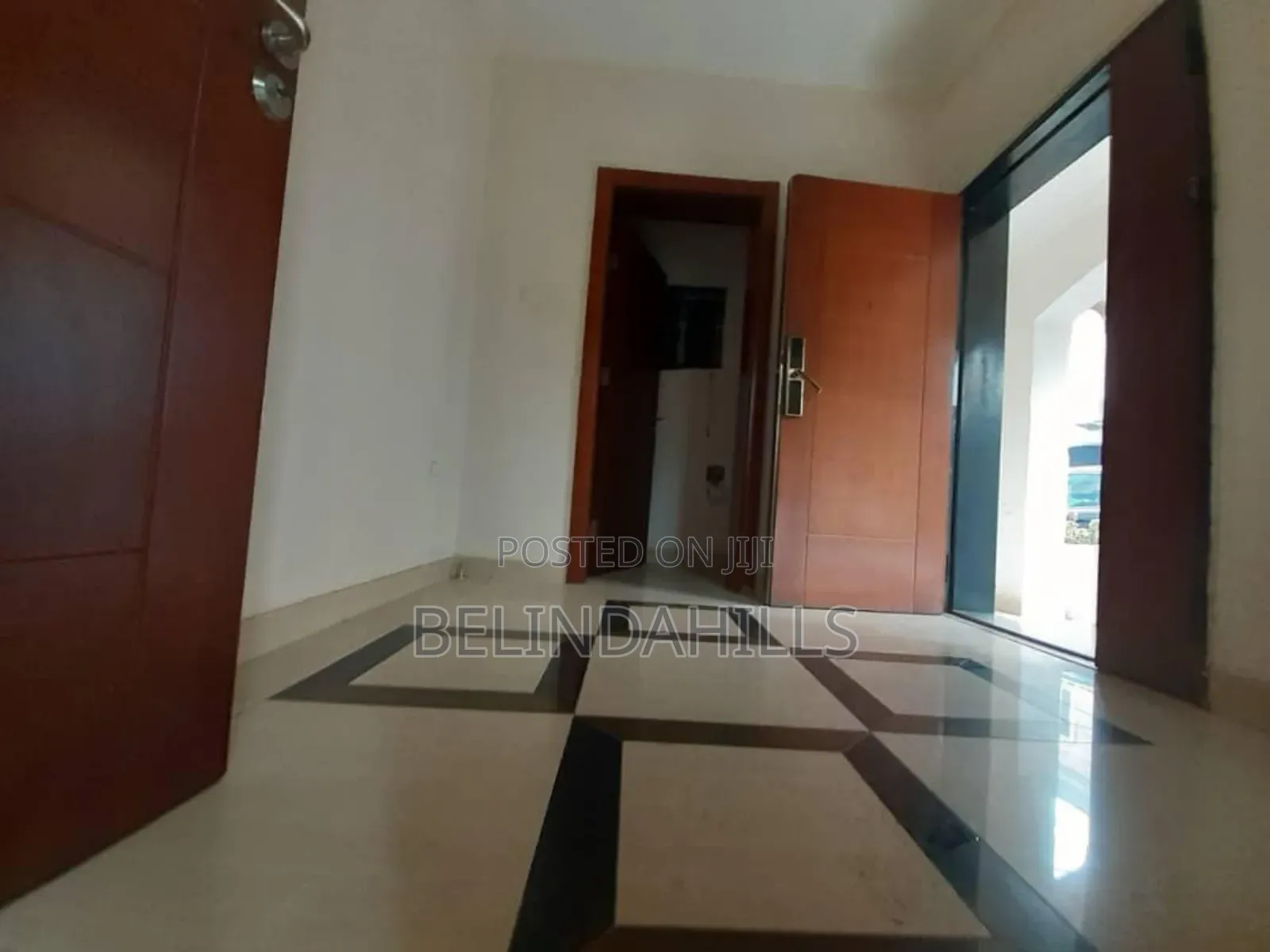 3bdrm Block of Flats in Utako for sale in Utako