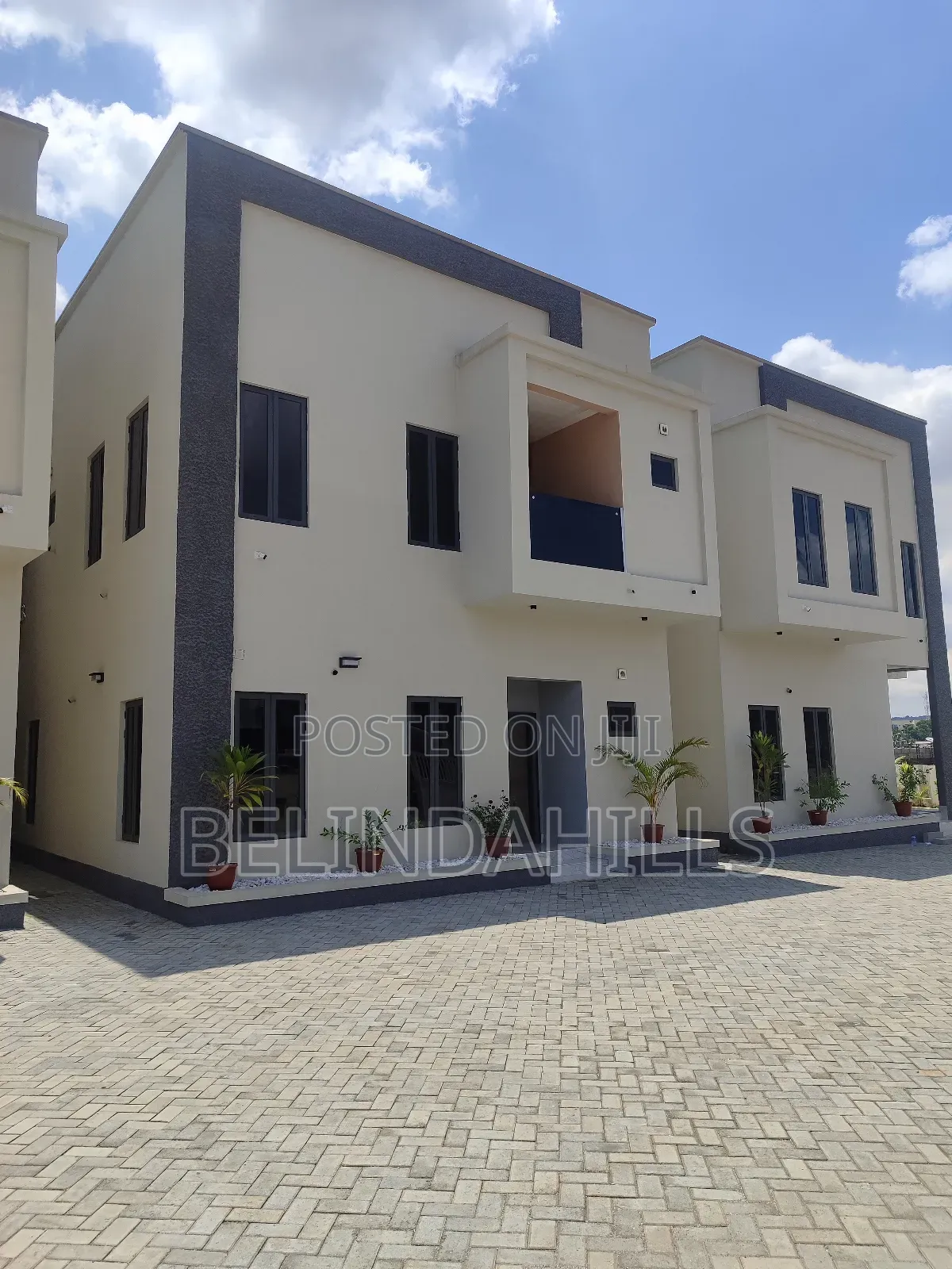 5bdrm Townhouse/Terrace in Kado for sale in Kado