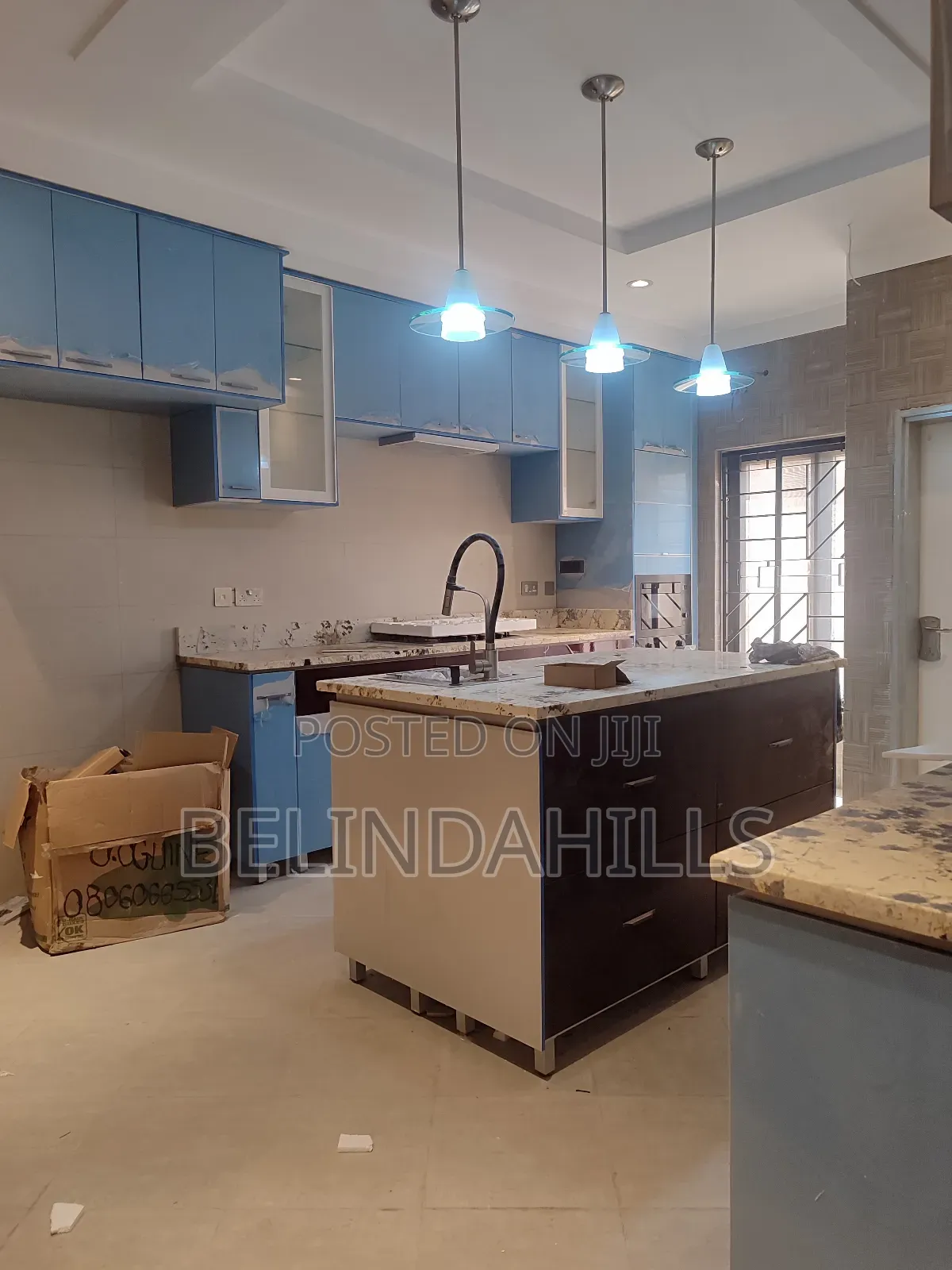 5bdrm Townhouse/Terrace in Utako for sale in Utako