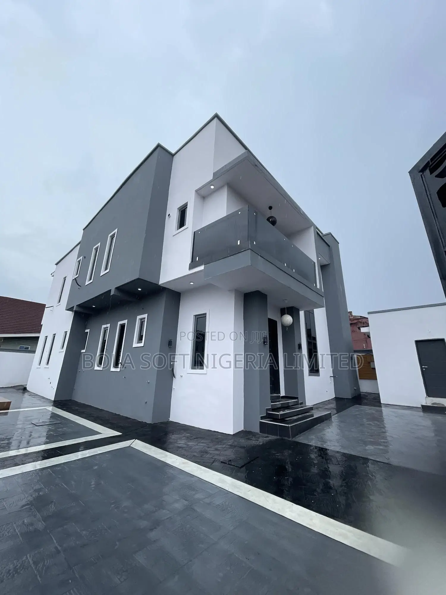 5bdrm Duplex in Brown Gate, Oluyole for sale in Oluyole