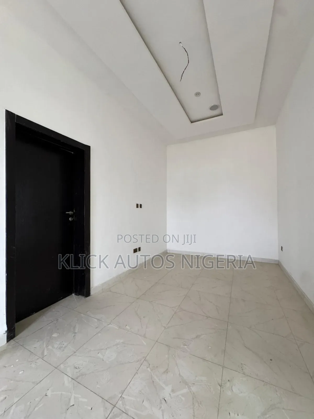 Furnished 5bdrm Townhouse/Terrace in Igbo-efon for sale in Igbo-efon
