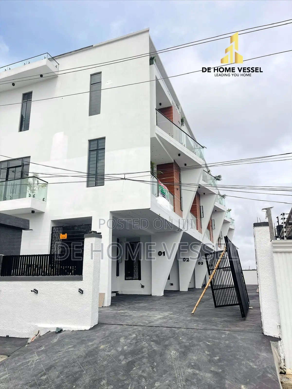 4bdrm Townhouse/Terrace in Ikate for sale in Ikate