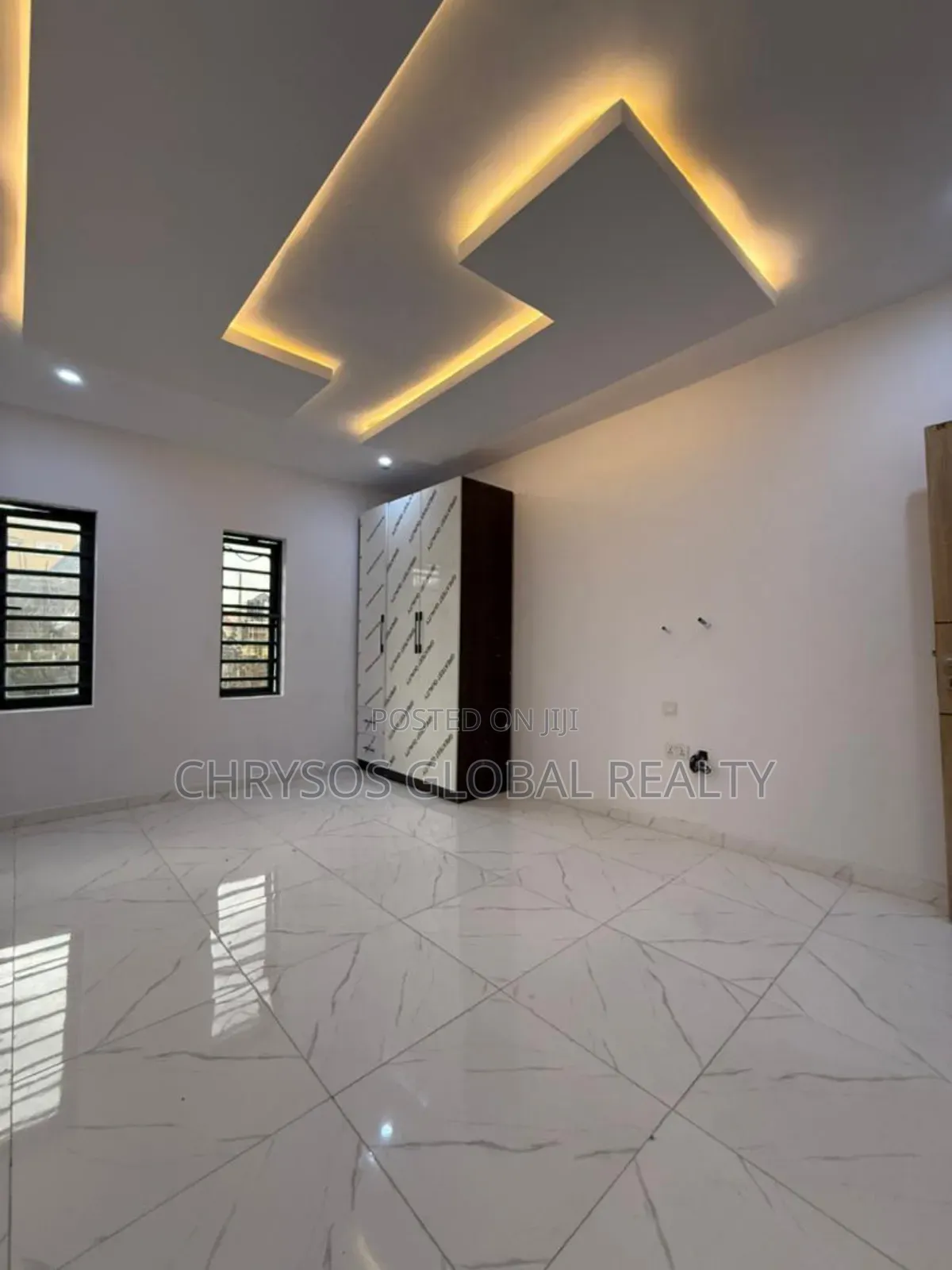 5bdrm Duplex in Okebadan Estate, Akobo for sale in Akobo