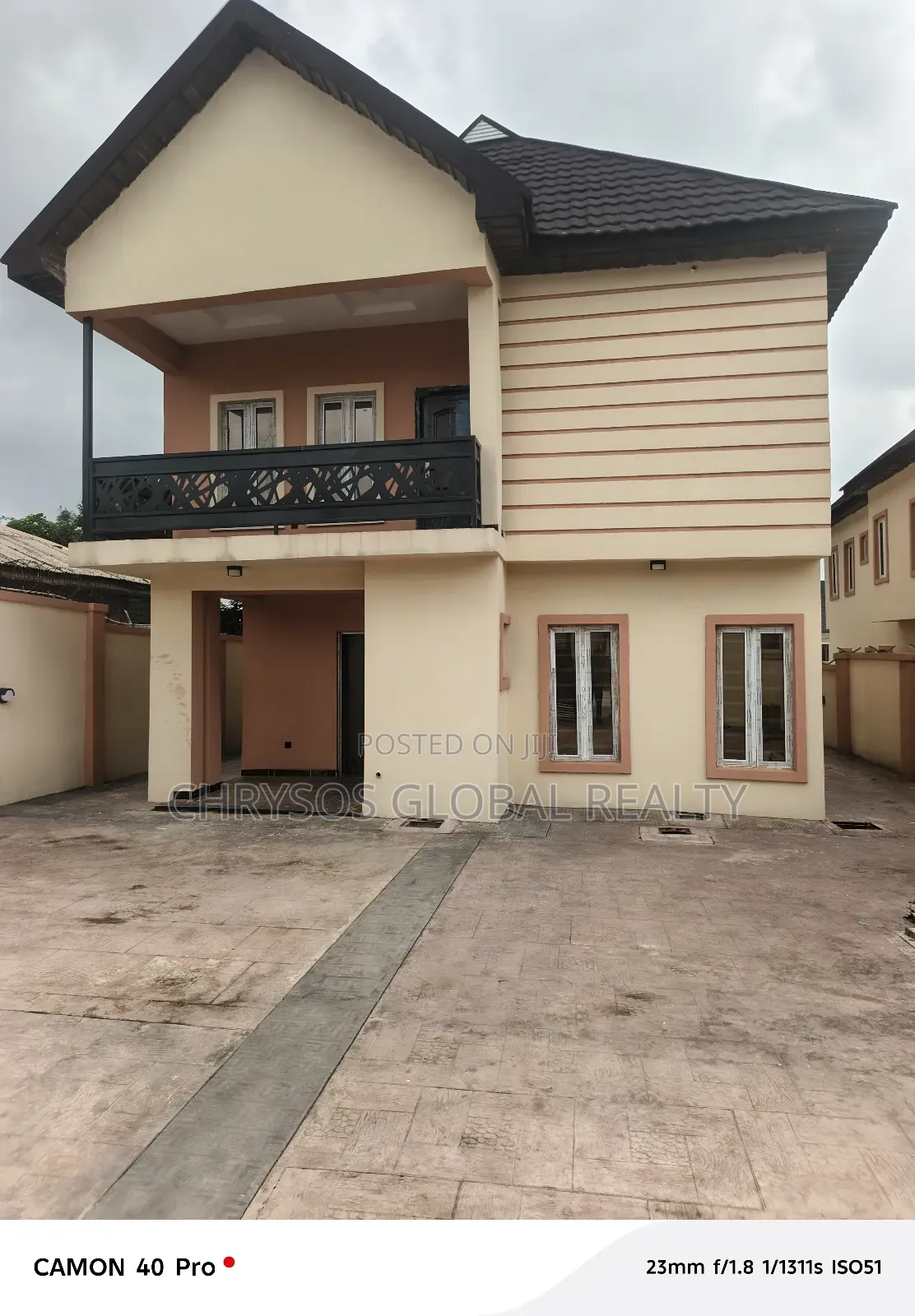 5bdrm Duplex in Okebadan Estate for sale in Akobo