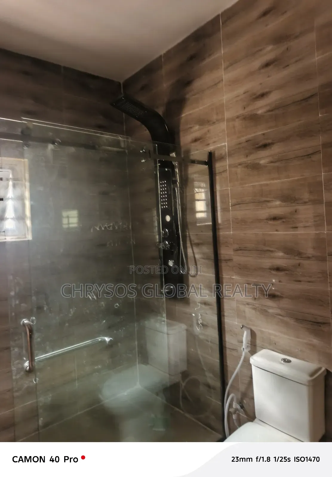 5bdrm Duplex in Okebadan Estate for sale in Akobo