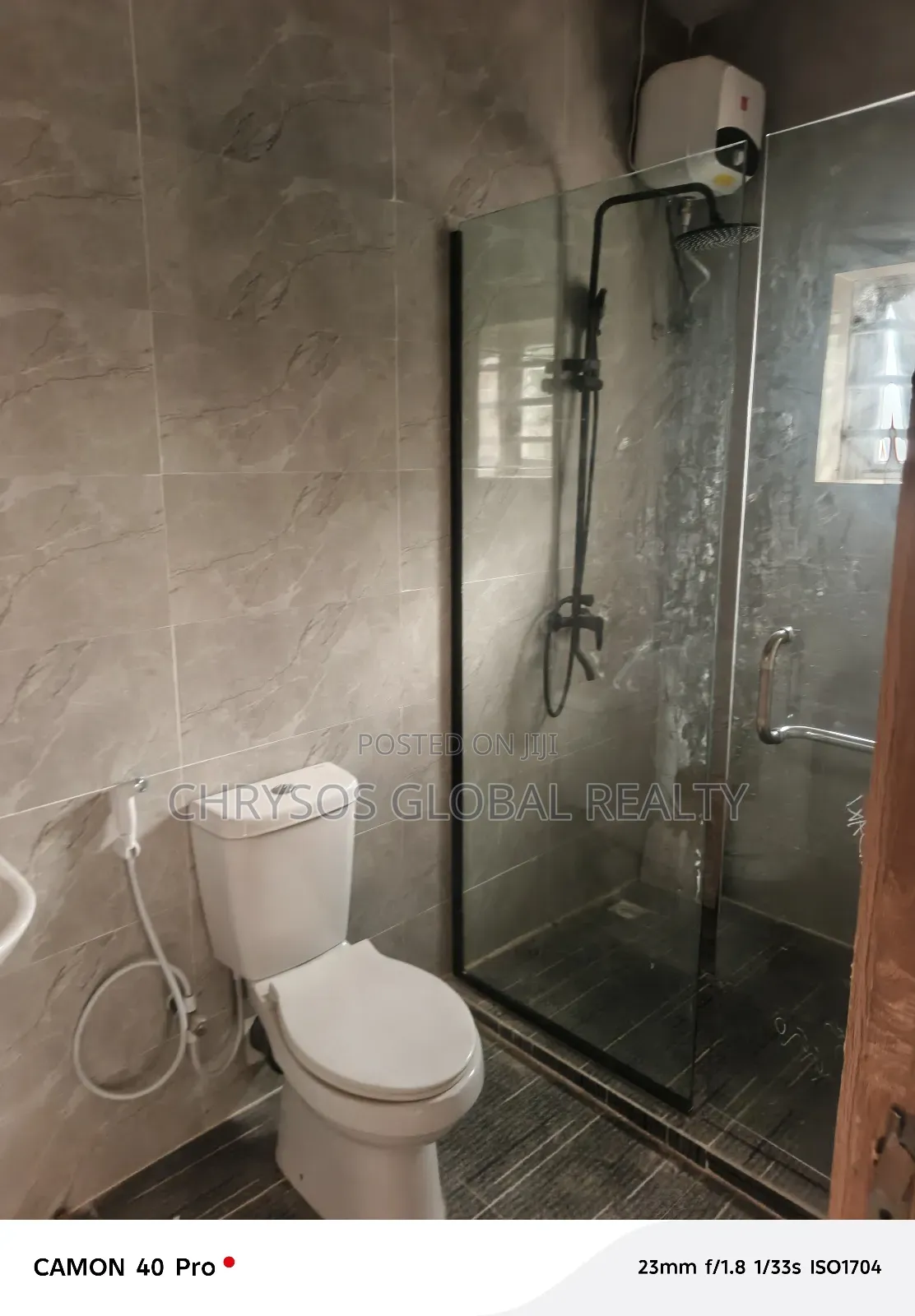 5bdrm Duplex in Okebadan Estate for sale in Akobo