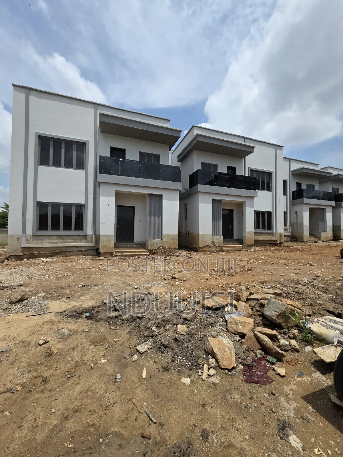 4bdrm Duplex in Nizamiye Hospital for sale in Idu