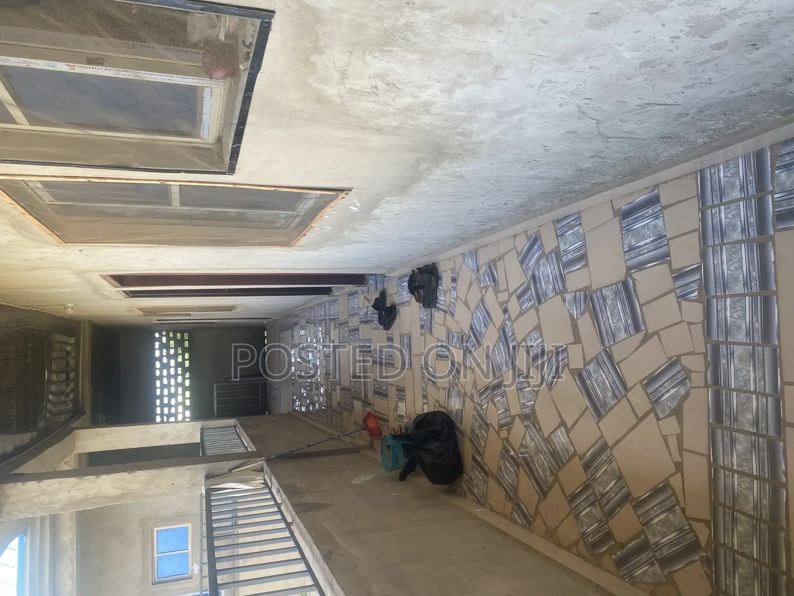 Studio Apartment in Gra, Sabon Lugbe for rent in Sabon Lugbe