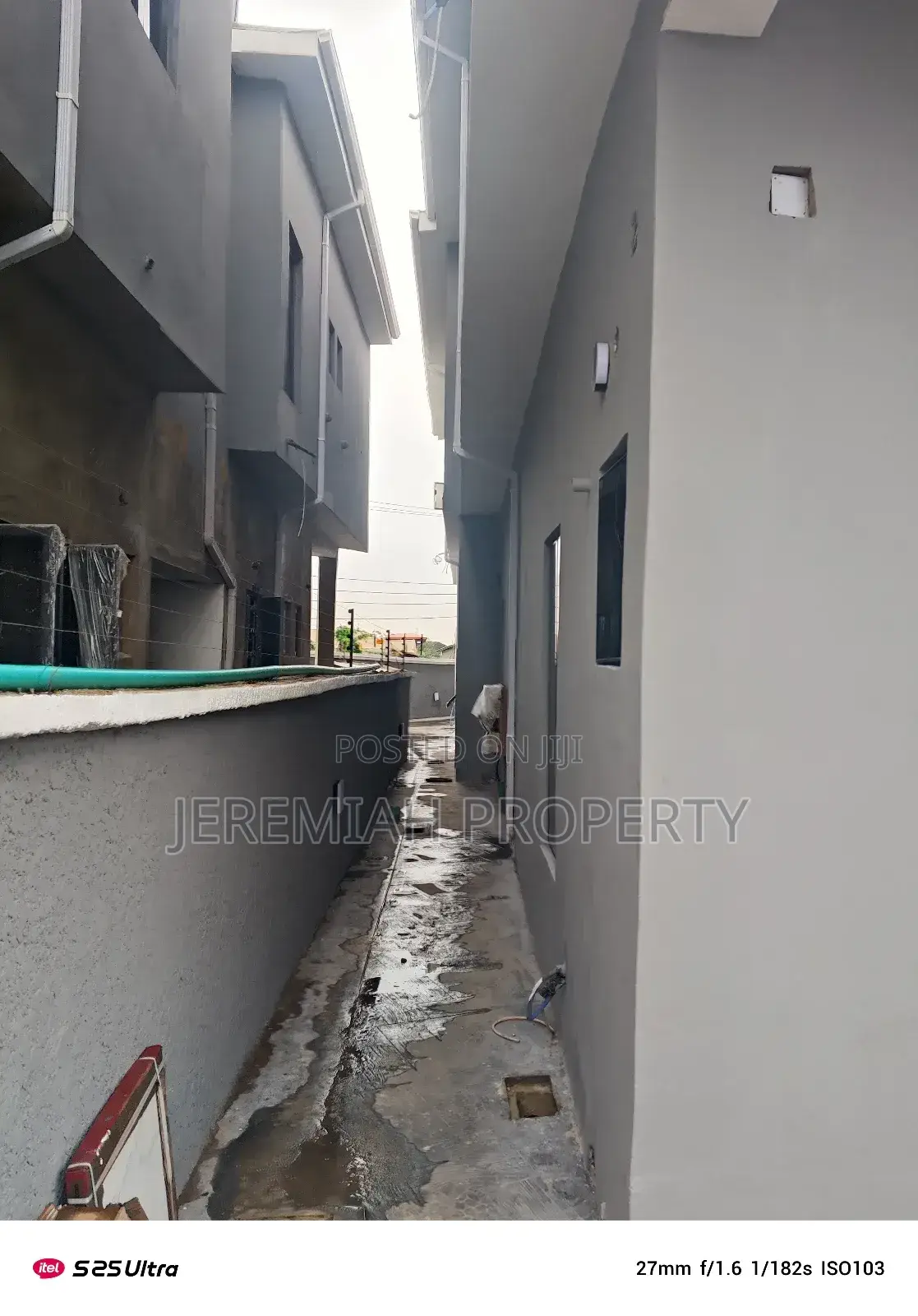 4bdrm Duplex in Omole Estate Phase 1, Berger for sale in Berger