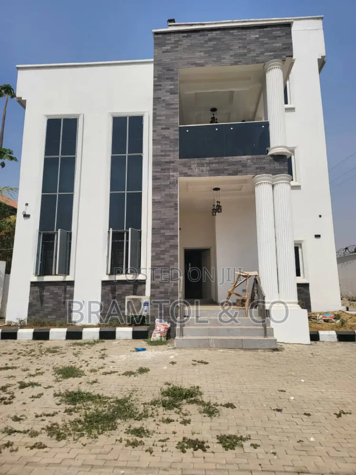 5bdrm Duplex in Idu Industrial for rent in Idu Industrial
