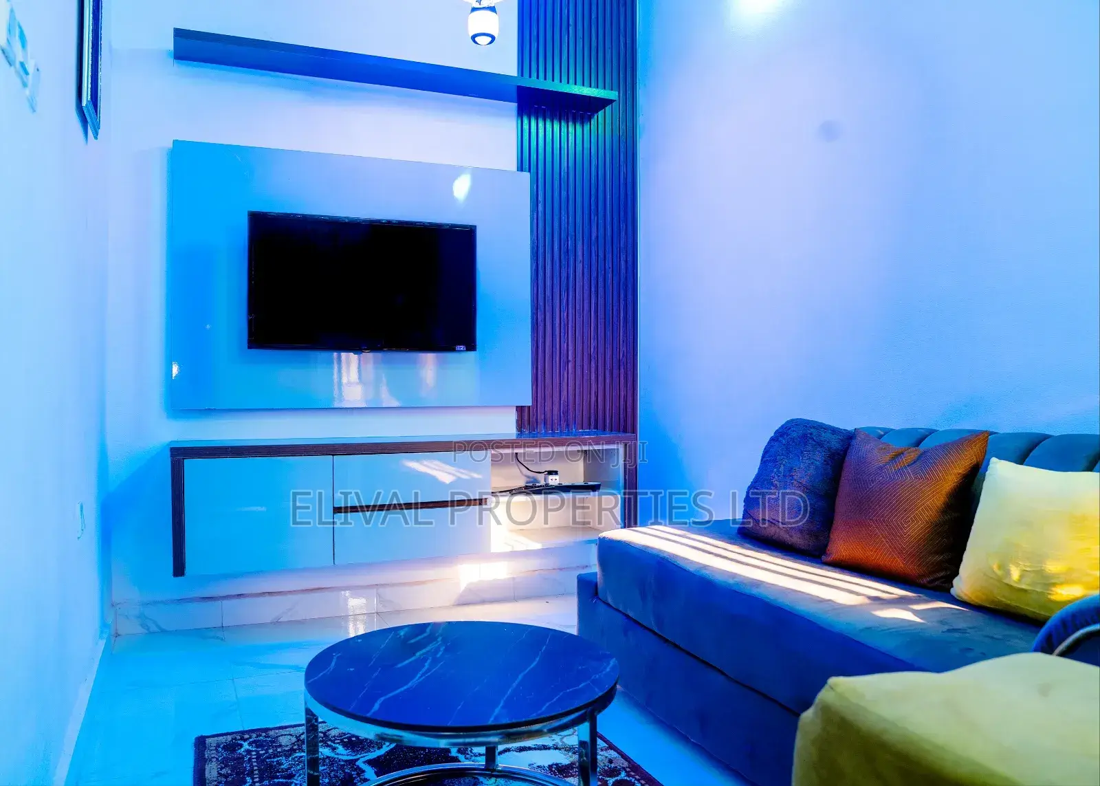 Luxury One Bedroom Serviced Apartment in Life Camp