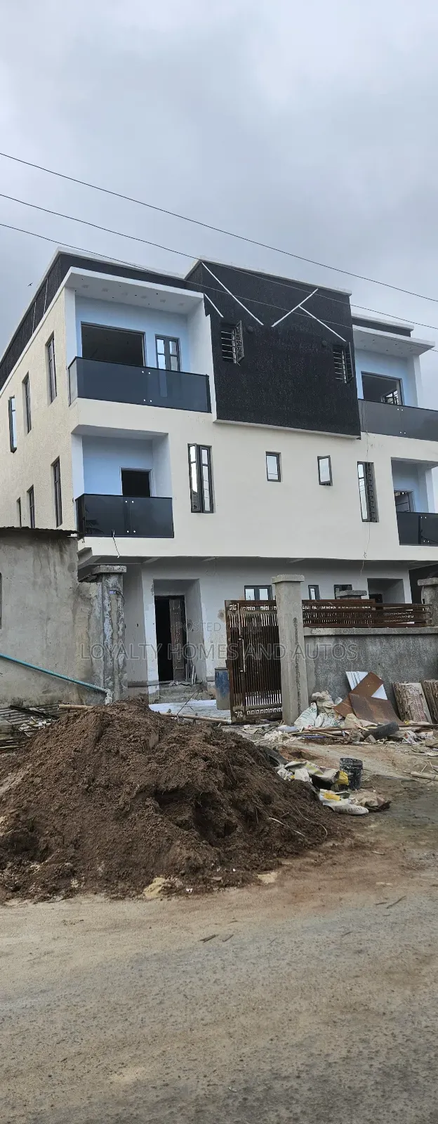 4bdrm Duplex in An Estate In Ogba for sale in Ikeja