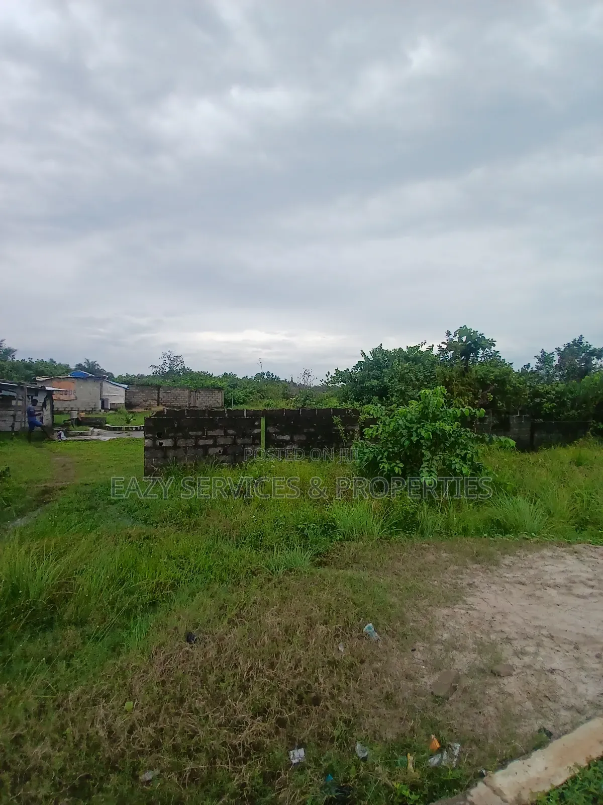 Land Measuring 1,400sqm Facing Tarred Road at Sangotedo in Sangotedo
