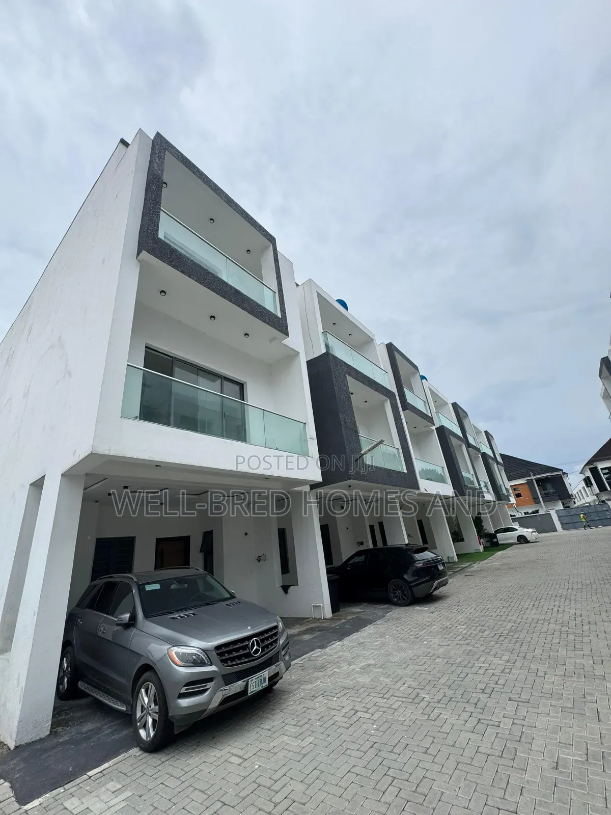 4bdrm Duplex in Orchid Lekki Lagos for sale in Lekki