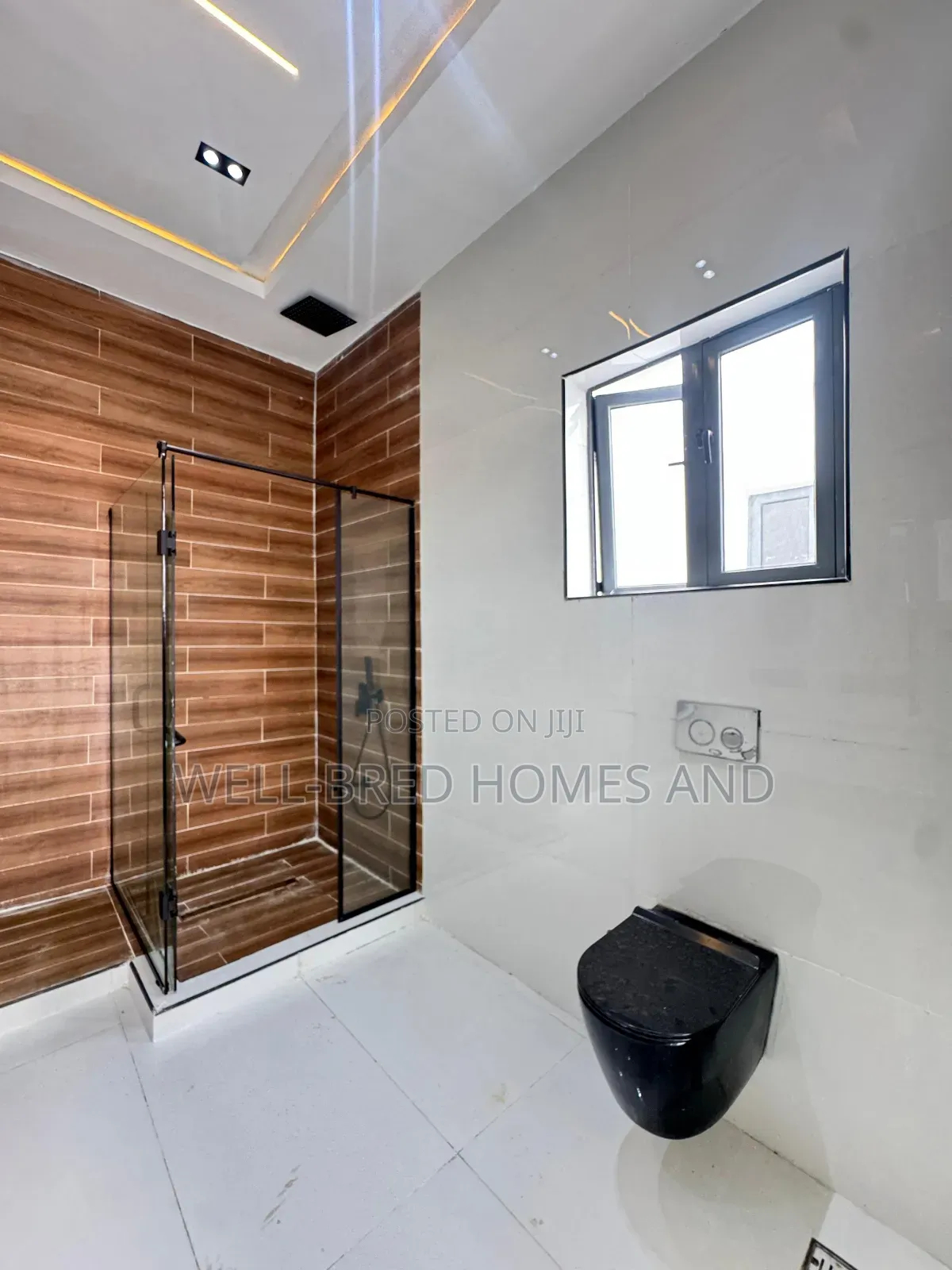 5bdrm Duplex in Lekki for sale in Lekki