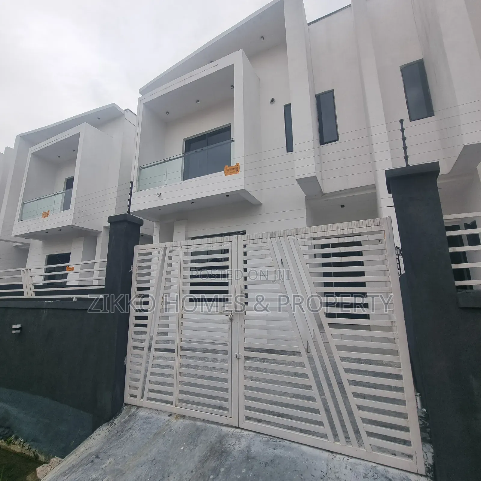 4bdrm Duplex in Ajah, Lekki for sale in Lekki
