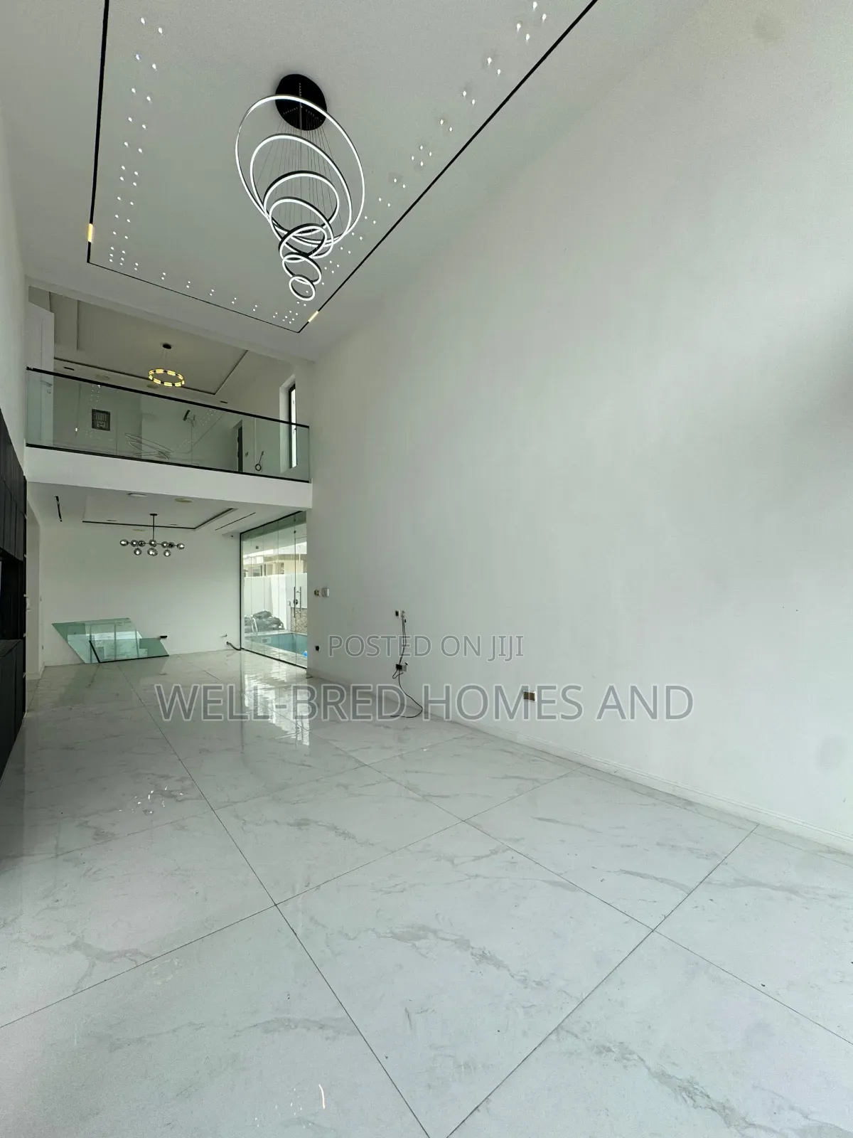 5bdrm Duplex in Lekki Phase 1 for sale in Lekki Phase 1