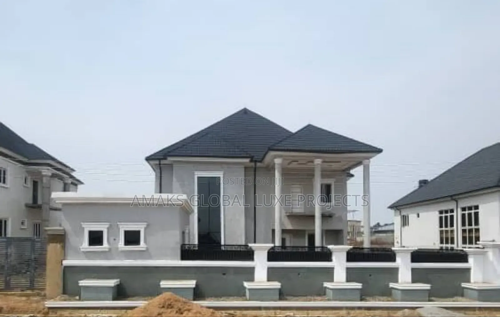 4bdrm Duplex in Behind Glory Dome, Lugbe District for sale in Lugbe District