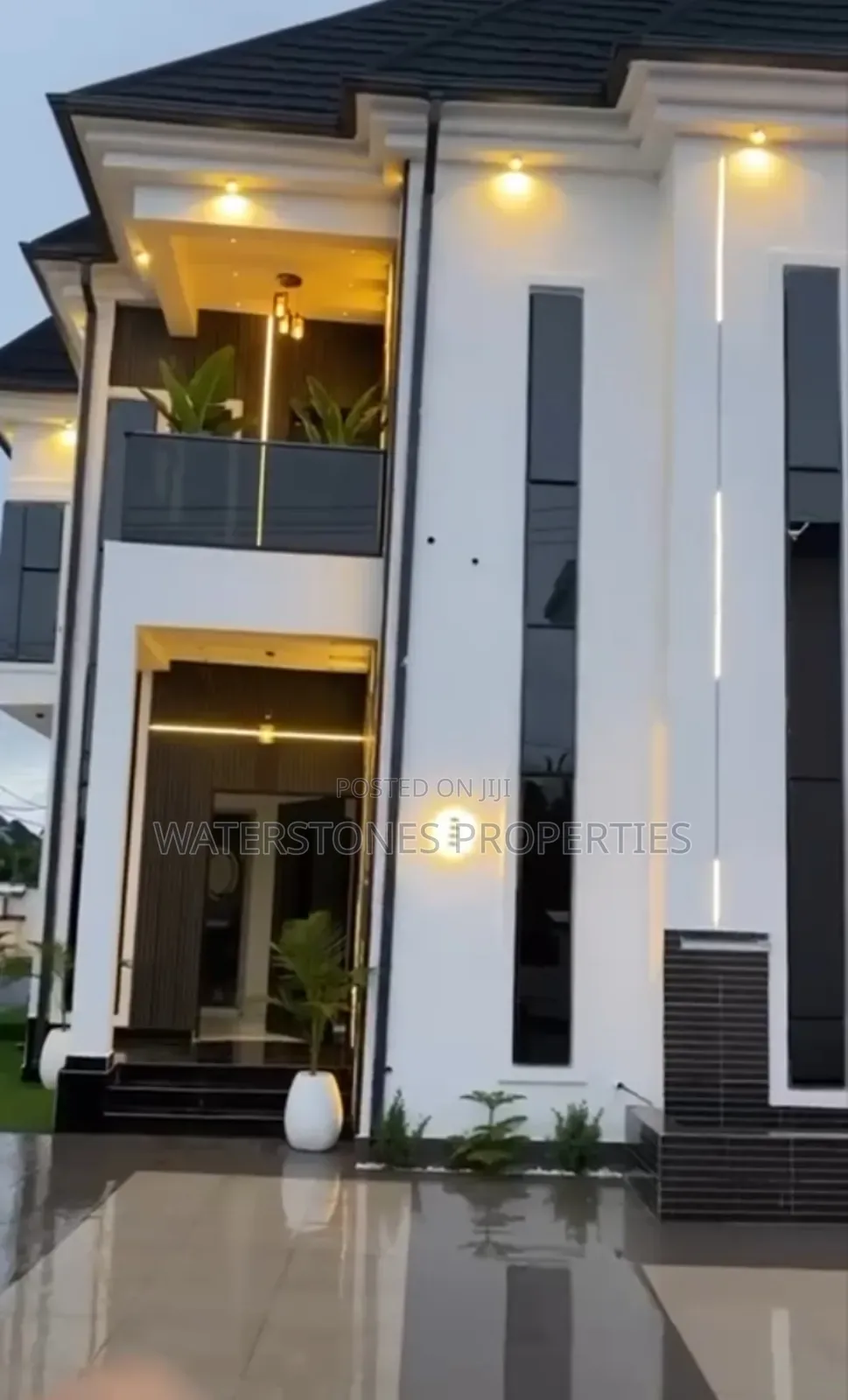 5bdrm Duplex in Nta  Housing Estate, Oshimili South for sale in Oshimili South