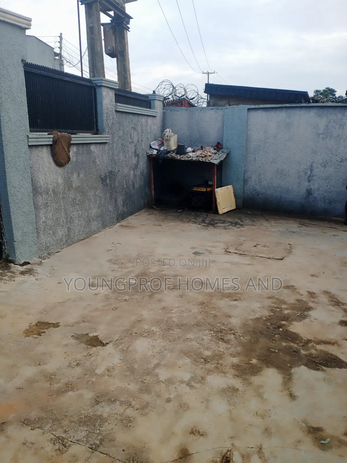 Furnished 2bdrm Block of Flats in Ikotun/Igando for sale in Ikotun/Igando