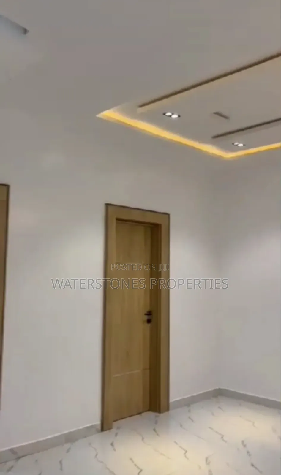4bdrm Duplex in Phase 1 By Vanguard,, Oshimili South for sale in Oshimili South