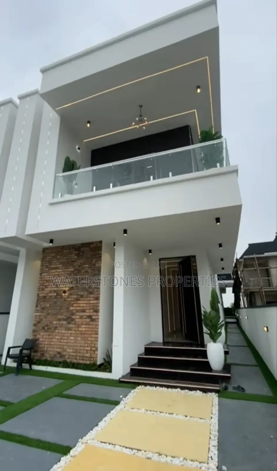 5bdrm Duplex in Junic Estate , Asaba, Oshimili South for sale in Oshimili South