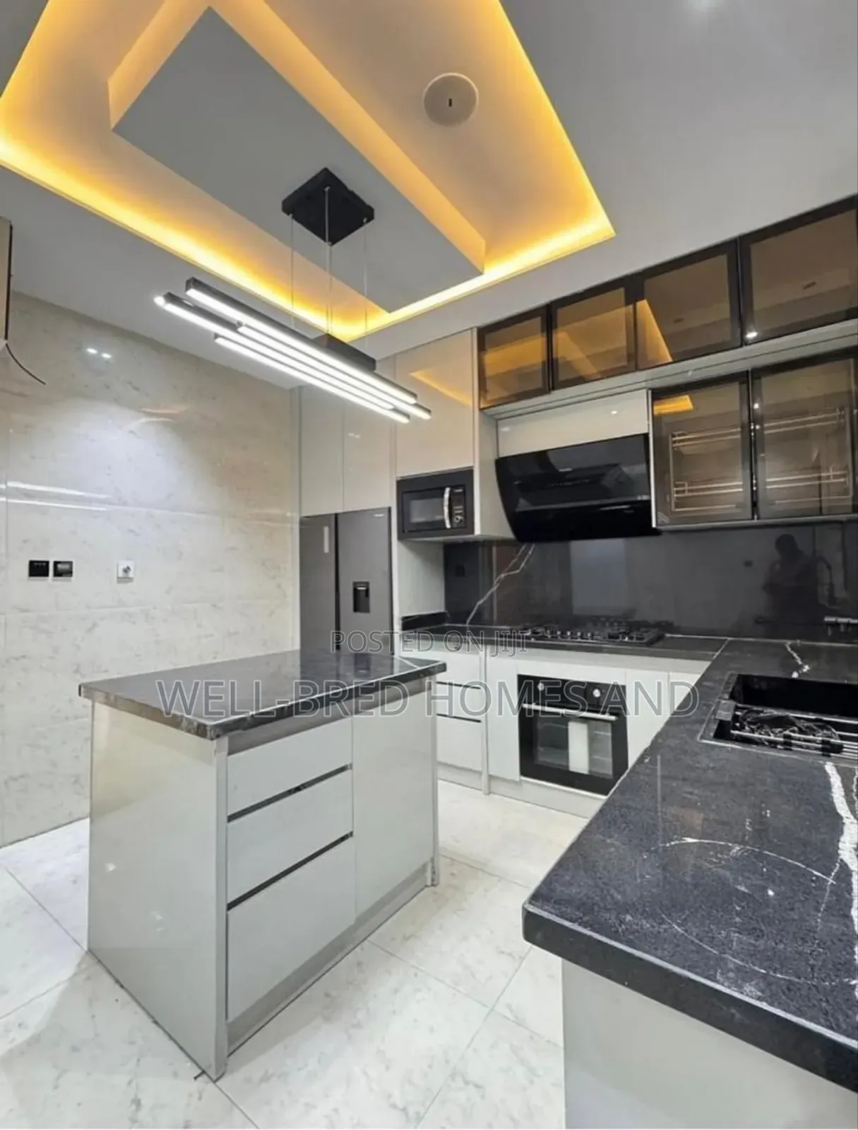 5bdrm Duplex in Lekki Phase 1 for sale in Lekki Phase 1