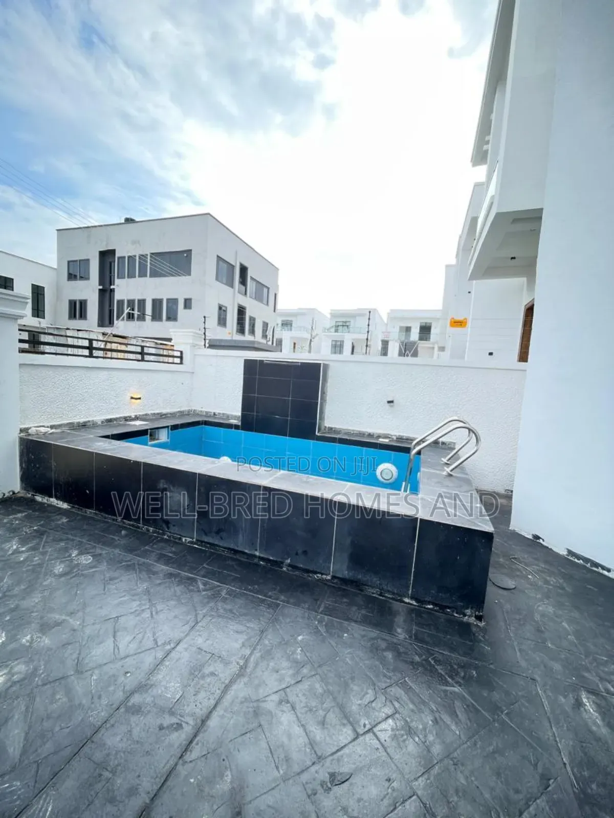 4bdrm Duplex in Chevron Lekki Lagos for sale in Lekki