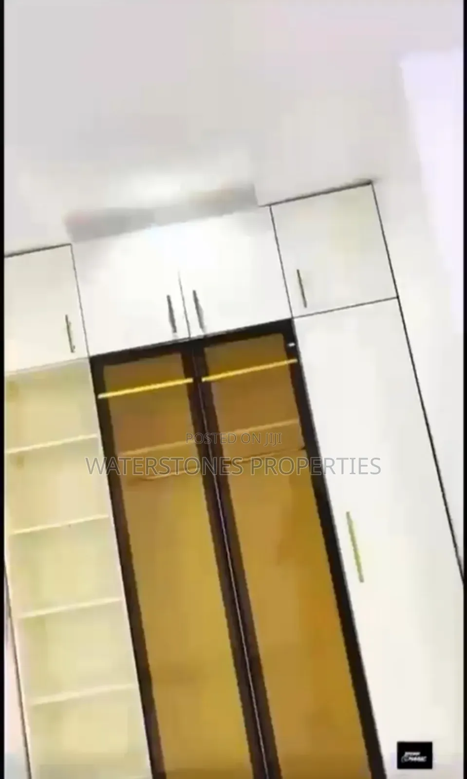5bdrm Duplex in Back Of Govt House, Oshimili South for sale in Oshimili South