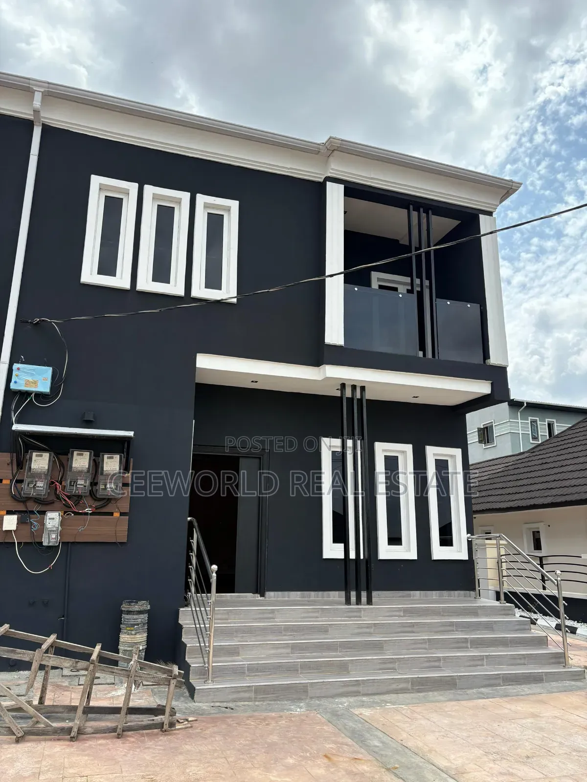 3bdrm Duplex in Kolapo Ishola Gra, Akobo for rent in Akobo