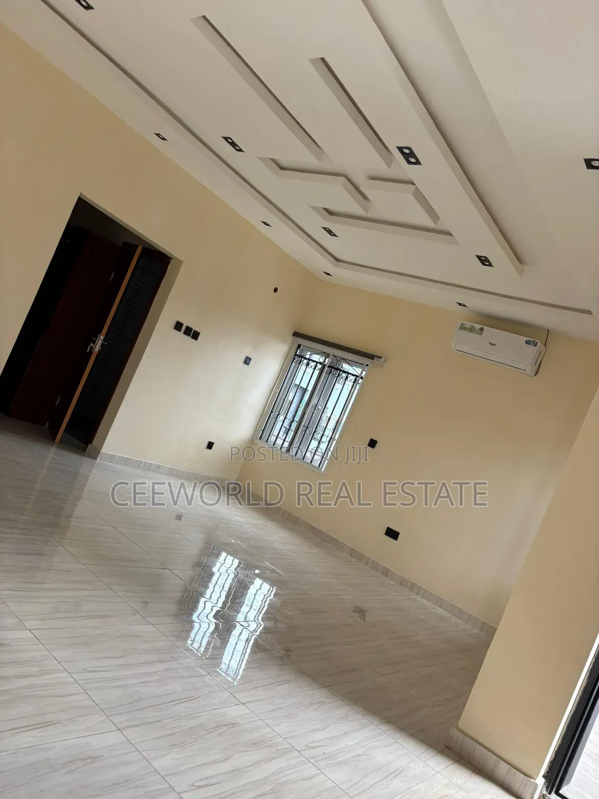 3bdrm Duplex in Kolapo Ishola Gra, Akobo for rent in Akobo