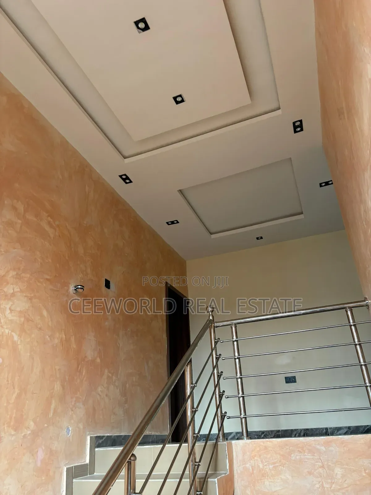 3bdrm Duplex in Kolapo Ishola Gra, Akobo for rent in Akobo