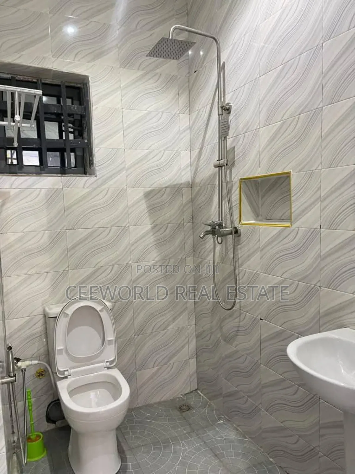 4bdrm Bungalow in Alpha Grace Estate, Idishin for sale in Idishin