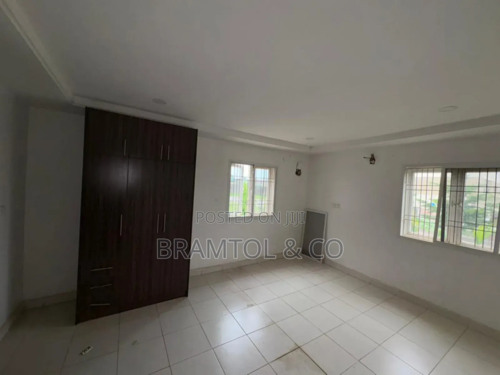 6bdrm Duplex in Apo District for rent in Apo District