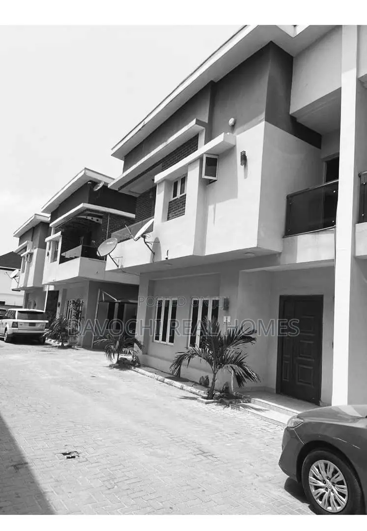 4bdrm Duplex in Orchid Road, Lekki Phase 2 for rent in Lekki Phase 2