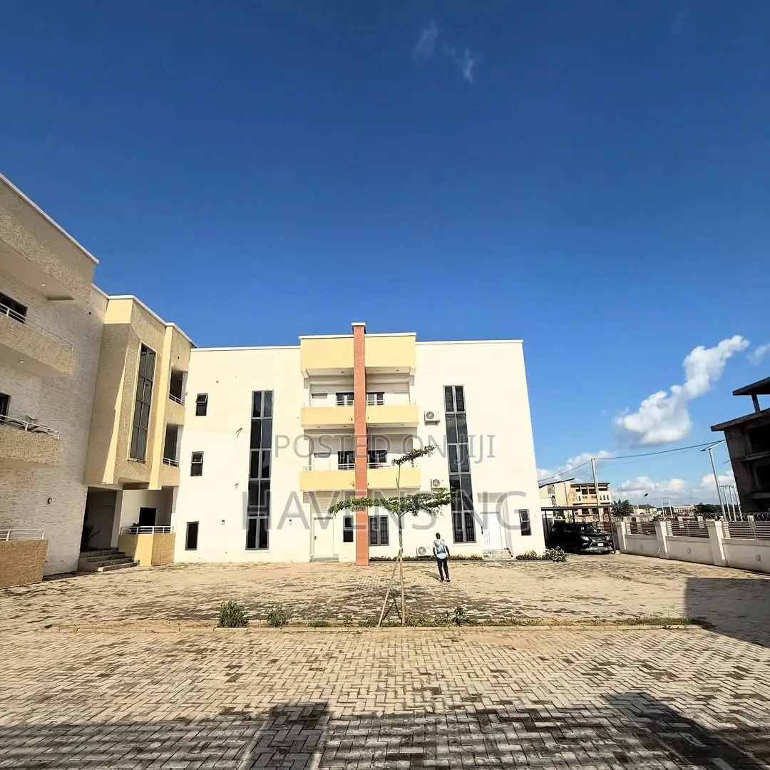 4bdrm Duplex in Jahi for sale in Jahi