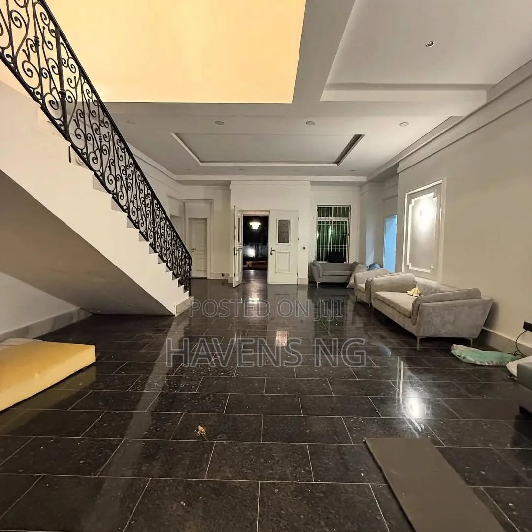 7bdrm Mansion in Guzape District for sale in Guzape District