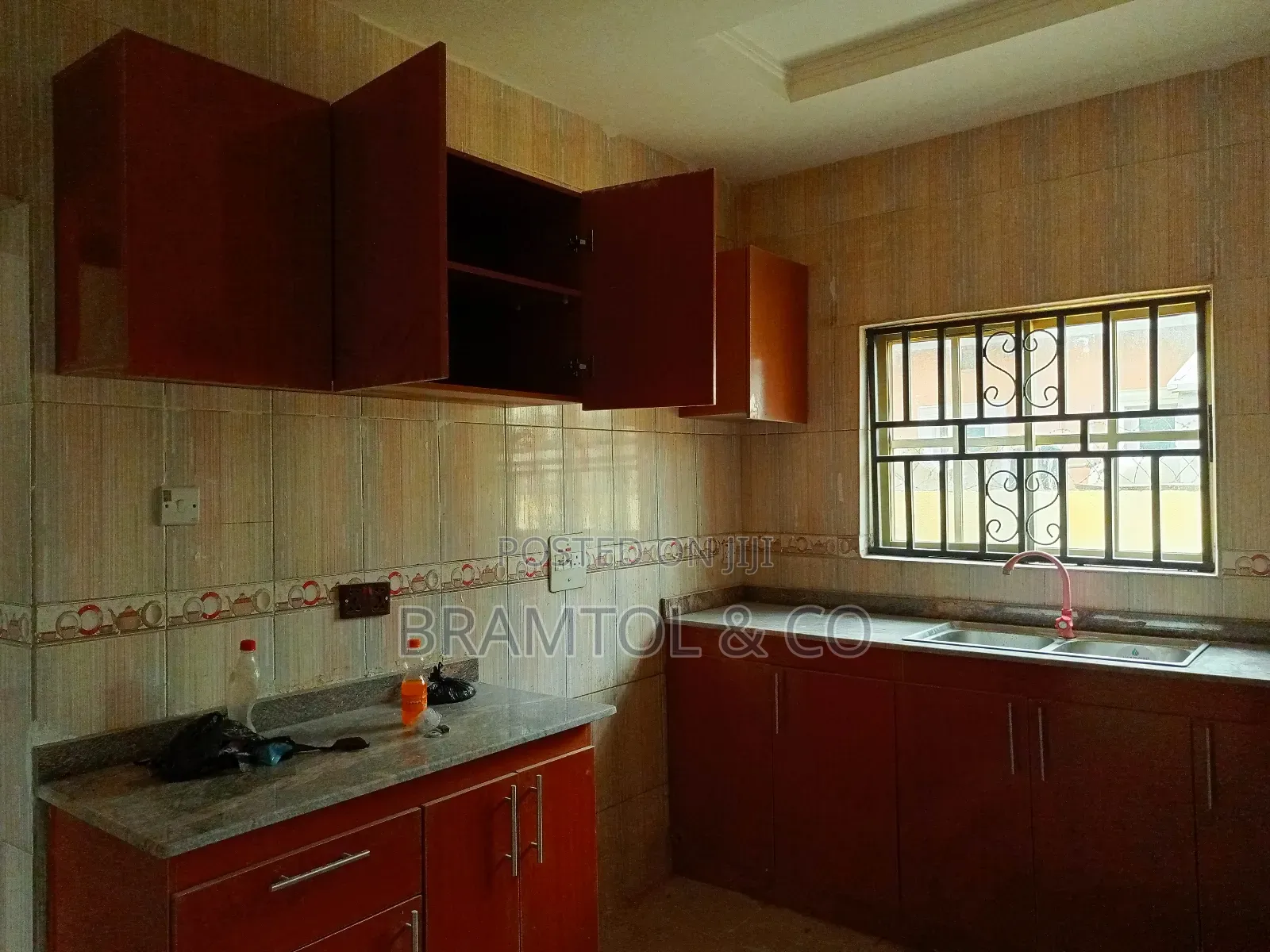 3bdrm Bungalow in Lugbe District for rent in Lugbe District