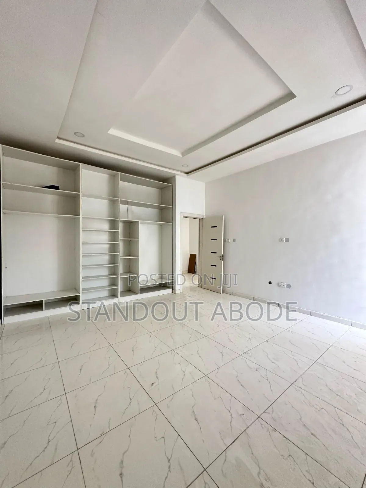3bdrm Duplex in Inside An Estate, Ikota for sale in Ikota