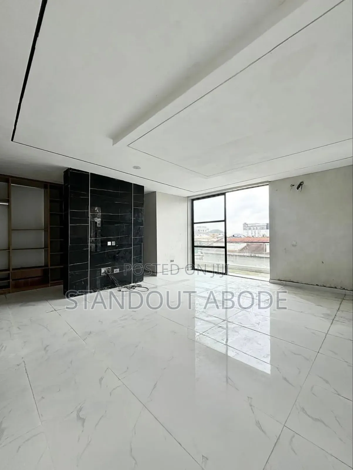 5bdrm Duplex in Secure Estate, Lekki Phase 1 for sale in Lekki Phase 1