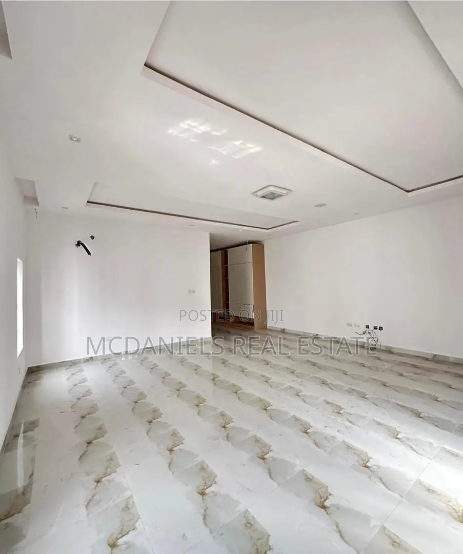Furnished 5bdrm Duplex in Lekki Phase 1 for sale in Lekki Phase 1