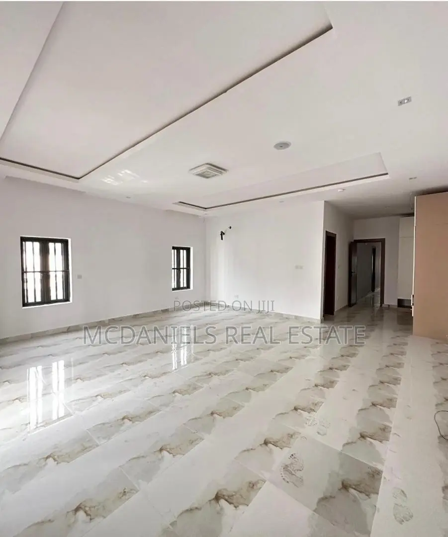 Furnished 5bdrm Duplex in Lekki Phase 1 for sale in Lekki Phase 1