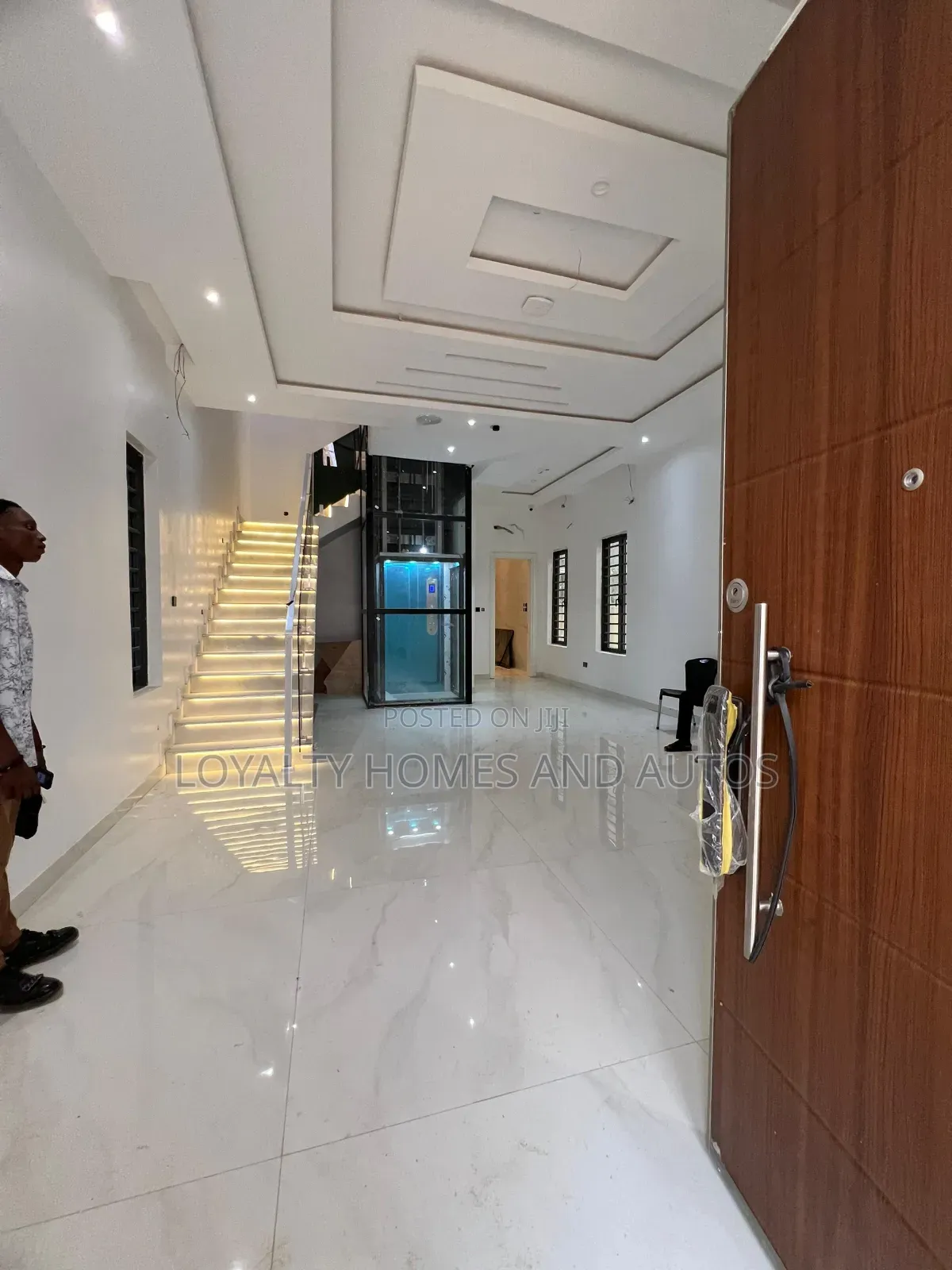 5bdrm Duplex in Ikeja Gra Lagos for sale in Ikeja GRA