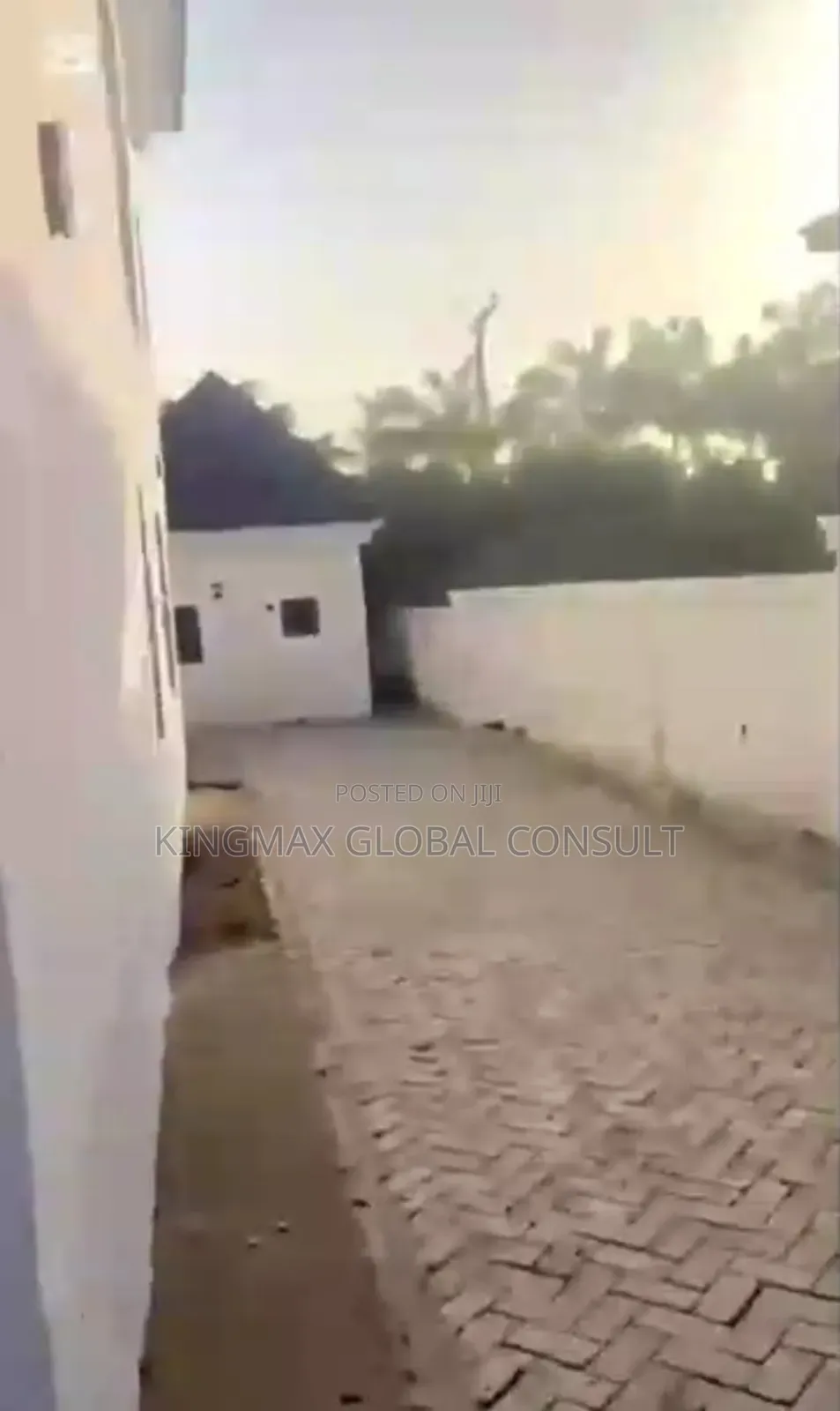 4bdrm Duplex in Life Camp Abuja for sale in Life Camp
