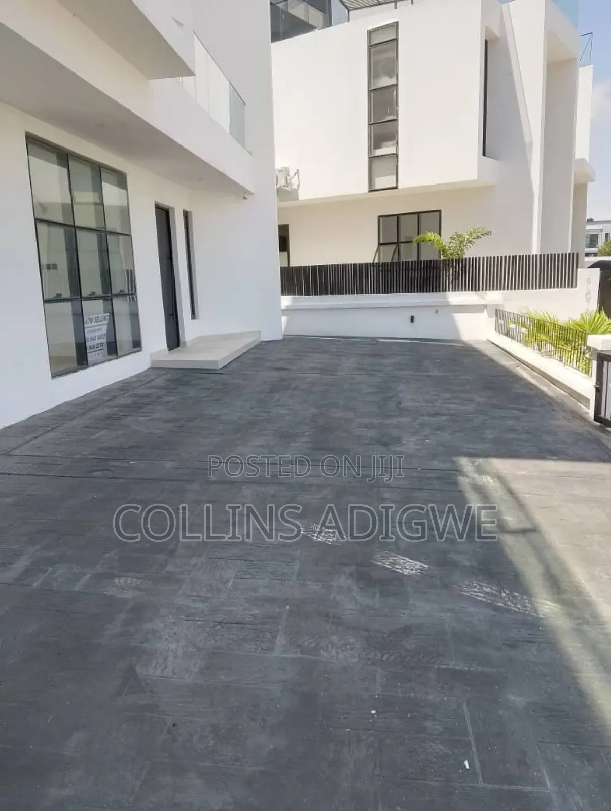 5bdrm Duplex in Orchid, Chevron for sale in Chevron