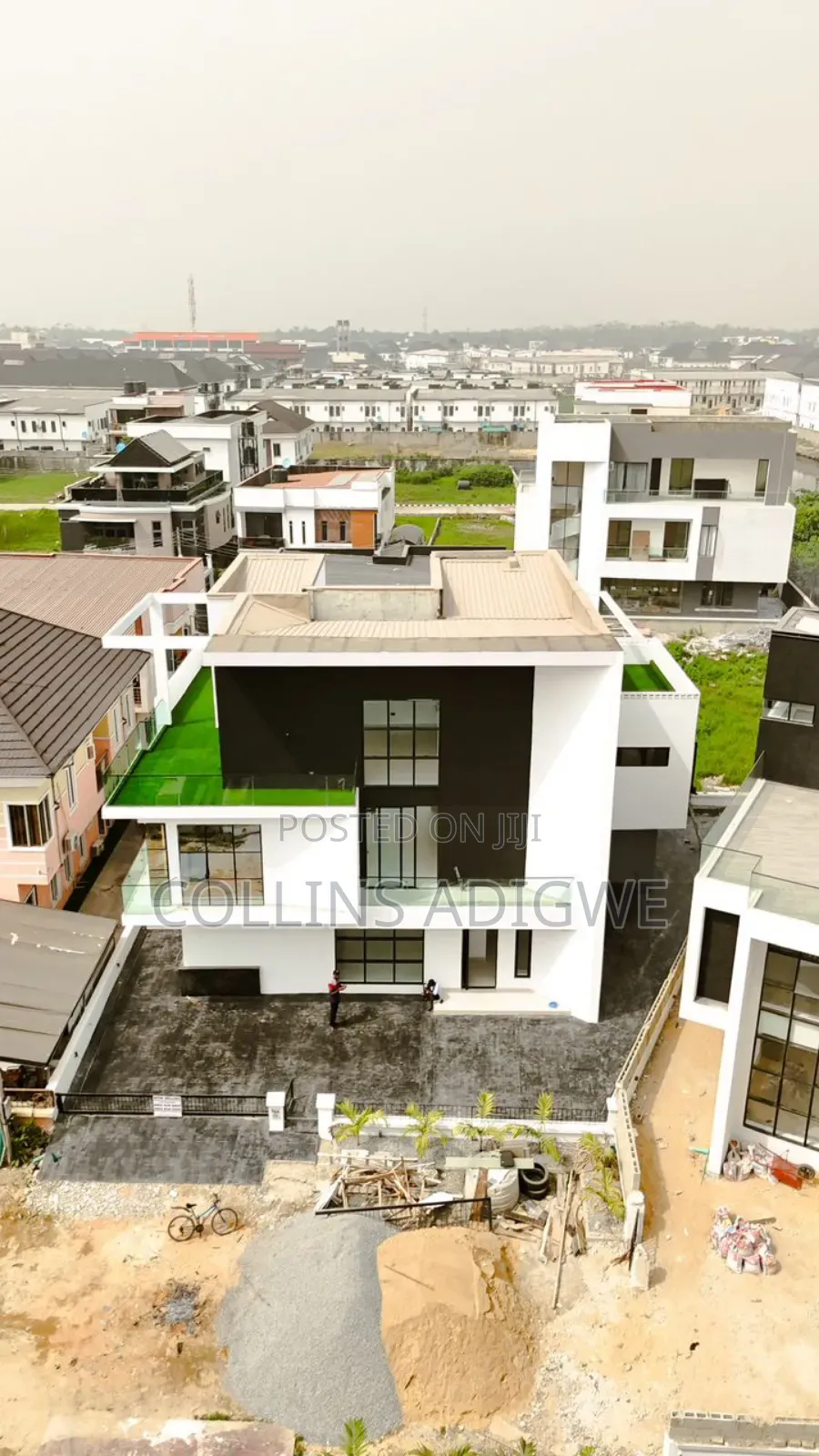 5bdrm Duplex in Orchid, Chevron for sale in Chevron
