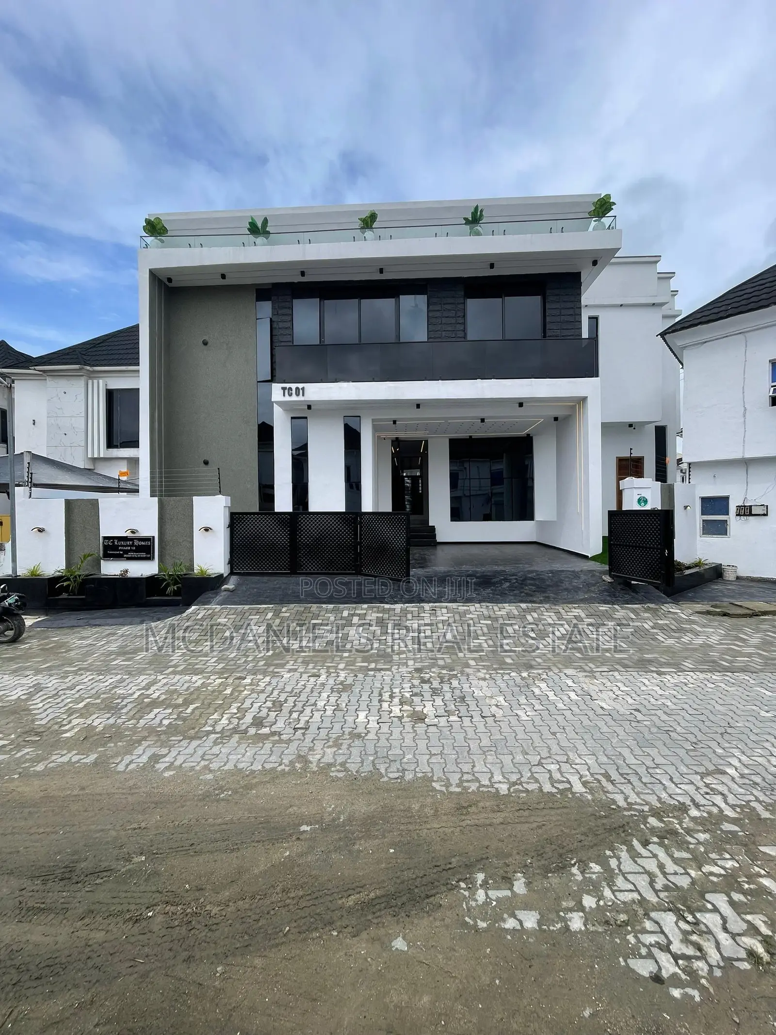 Furnished 5bdrm Duplex in Ado / Ajah for sale in Ado / Ajah
