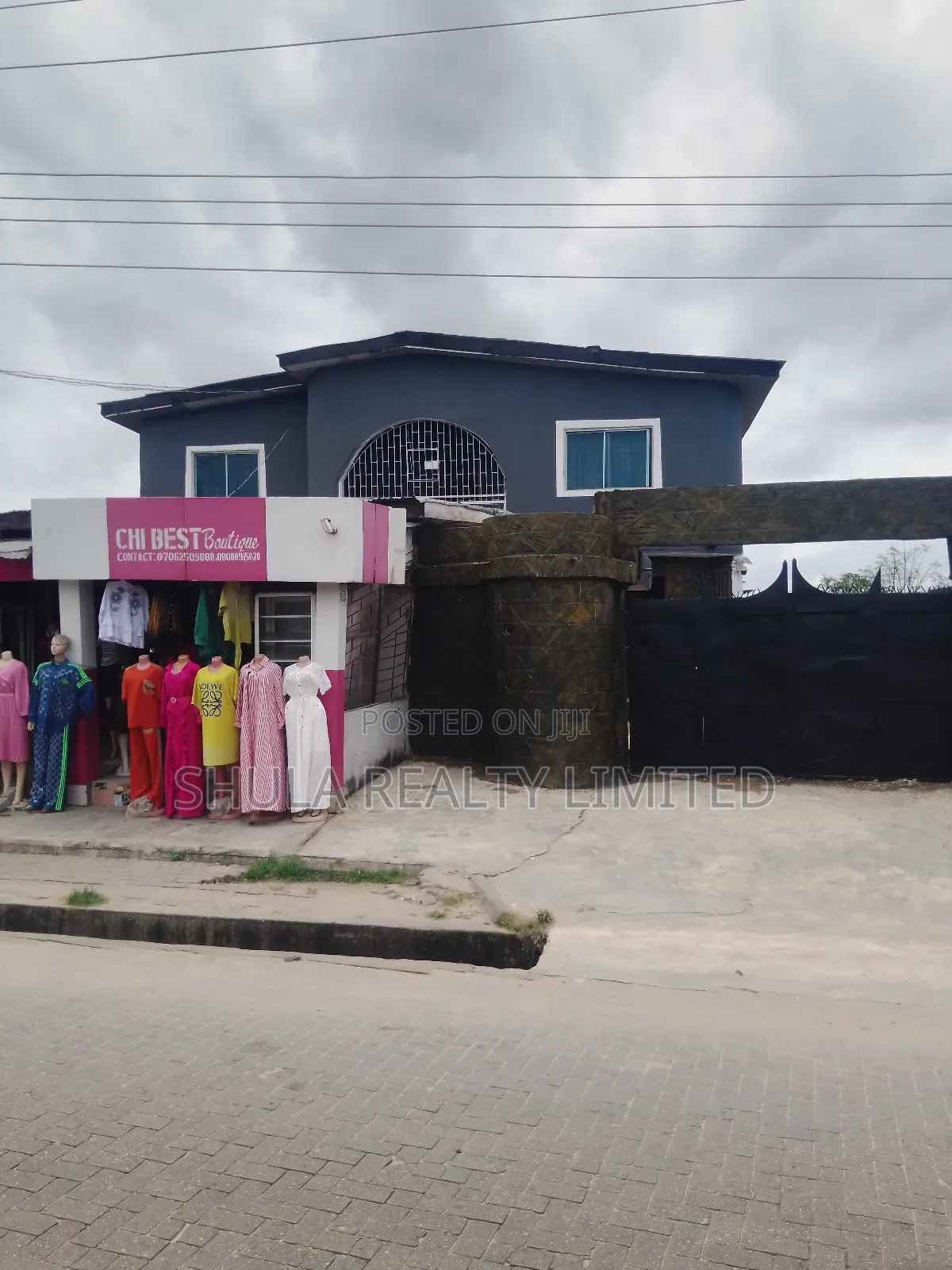 Furnished 14bdrm House in Okokomaiko for sale in Okokomaiko